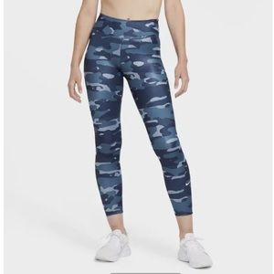 Dri-fit (nike) high waisted leggings camo